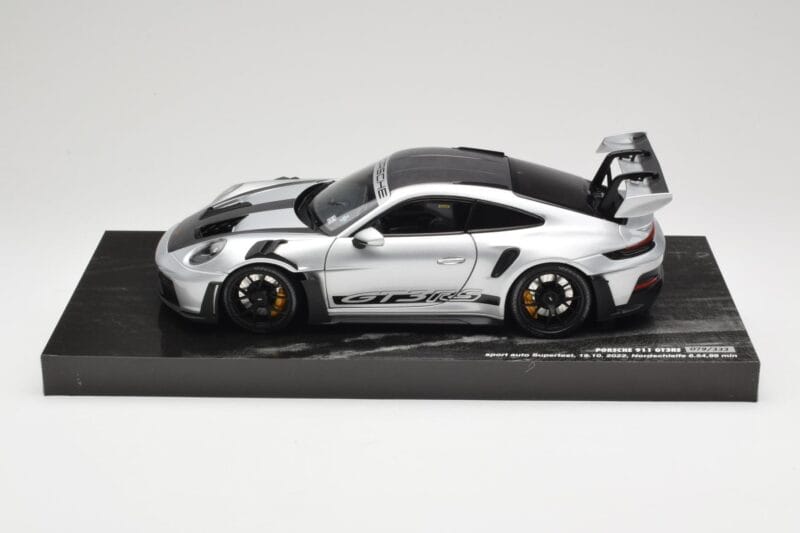 Porsche 911 992 GT3 RS Silver Weissach Package Minichamps 1:18 110062020 Diecast