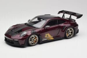 Porsche 911 992 GT3 RS Ultraviolet & Silver Wheels Minichamps 1:18 110062029 Diecast
