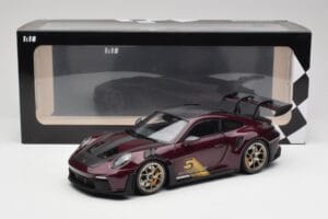 Porsche 911 992 GT3 RS Ultraviolet & Silver Wheels Minichamps 1:18 110062029 Diecast - image 8 of 8