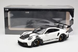 Porsche 911 992 GT3 RS White & Black Wheels Minichamps 1:18 155062230 Diecast - image 6 of 6
