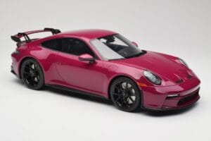 Porsche 911 992 GT3 Ruby Star Neo Red GT Spirit 1:12 GT536 Resin - image 4 of 6