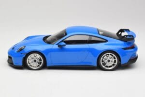 Porsche 911 992 GT3 Shark Blue & Silver Wheels Minichamps 1:18 143069015 Resin - image 3 of 6