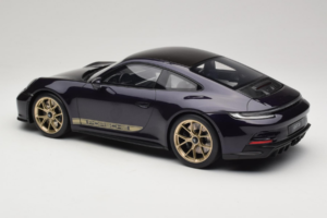 Porsche 911 992 GT3 Touring Viola Metallic GT Spirit 1:12 GT937 Resin - image 5 of 6