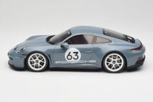 Porsche 911 992 ST Gentian Blue Metallic GT Spirit 1:18 GT491 Resin - image 3 of 6