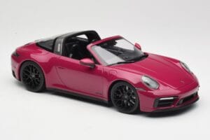 Porsche 911 992 Targa 4 GTS Rubystar Minichamps 1:18 155061066 Diecast - image 4 of 6