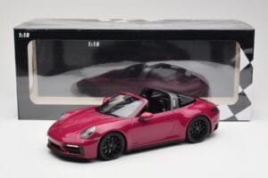 Porsche 911 992 Targa 4 GTS Rubystar Minichamps 1:18 155061066 Diecast - image 6 of 6