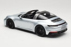 Porsche 911 992 Targa 4 GTS Silver Minichamps 1:18 155061061 Diecast - image 5 of 6
