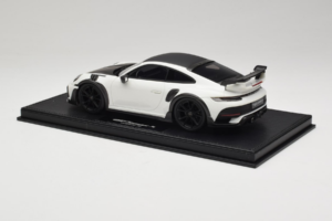 Porsche 911 992 TechArt GTstreet R White With Black Wheels TechArt 1:18 REMC013 Resin - image 5 of 6