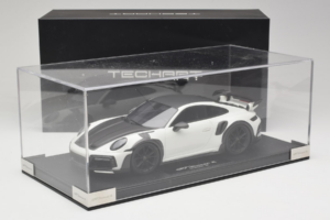 Porsche 911 992 TechArt GTstreet R White With Black Wheels TechArt 1:18 REMC013 Resin - image 6 of 6