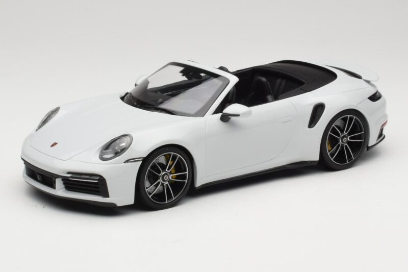 Porsche 911 992 Turbo S Cabriolet White Metallic Minichamps 1:18 155069080 Diecast