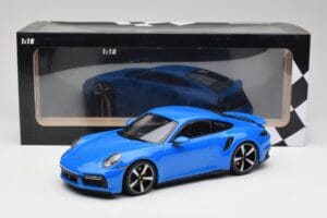 Porsche 911 992 Turbo S Gentian Blue Minichamps 1:18 155069074 Diecast - image 6 of 6