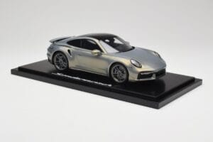 Porsche 911 Turbo S 992 Silver Bamboo Chromaflire With Display Case Spark 1:18 WAP0219100RTSS Resin - image 4 of 7