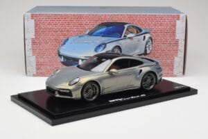 Porsche 911 Turbo S 992 Silver Bamboo Chromaflire With Display Case Spark 1:18 WAP0219100RTSS Resin - image 6 of 7