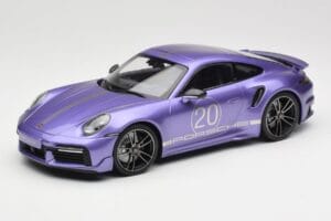 Porsche 911 992 Turbo S Sport Design Package Viola Metallic Minichamps 1:18 155069174 Diecast