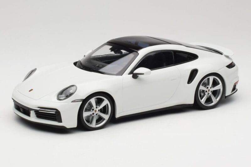 Porsche 911 Turbo S 992 White Minichamps 1:18 WAP0211620RTRB Diecast