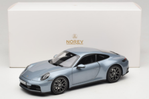 Porsche 911 992.2 Carrera Polar Silver Metallic Norev 1:18 187170 Diecast - image 8 of 8