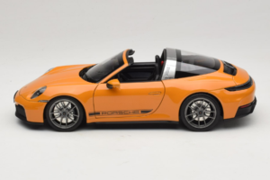 Porsche 911 992.2 Targa 4 GTS Bahama Yellow Norev 1:18 187190 Diecast - image 5 of 10