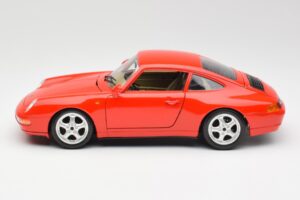 Porsche 911 993 Carrera Red Bburago 1:18 3050 Diecast - image 4 of 8