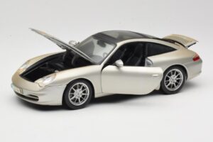 Porsche 911 996 Carrera 4S Silver Maisto 1:18 WAP02102212 Diecast - image 2 of 8