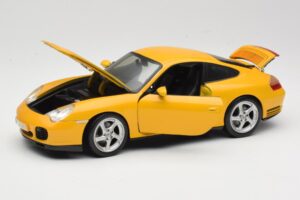Porsche 911 996 Carrera 4S Yellow Maisto 1:18 WAP02101610 Diecast - image 2 of 8