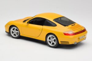 Porsche 911 996 Carrera 4S Yellow Maisto 1:18 WAP02101610 Diecast - image 7 of 8