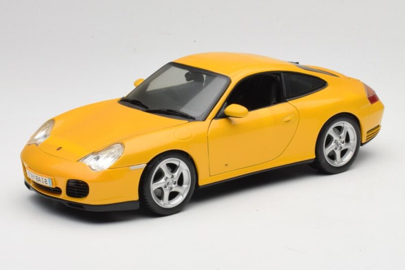 Porsche 911 996 Carrera 4S Yellow Maisto 1:18 WAP02101610 Diecast