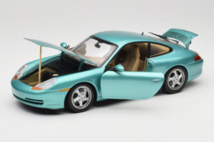 Porsche 911 996 Green Metallic UT Models 1:18 27901 Diecast - image 2 of 8
