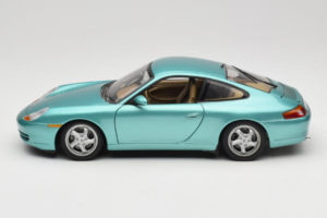 Porsche 911 996 Green Metallic UT Models 1:18 27901 Diecast - image 4 of 8