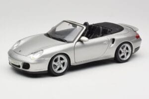 Porsche 911 996 Turbo Cabriolet Silver Maisto 1:18 31660 Diecast