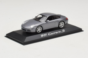 Porsche 911 997 Carrera S Grey Metallic Minichamps 1:43 WAP02011615-P1 Diecast - image 2 of 4