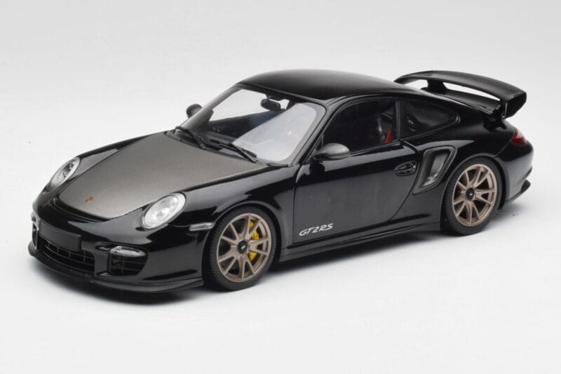 Porsche 911 997 GT2 RS Black & Silver Wheels Minichamps 1:18 100069401 Diecast