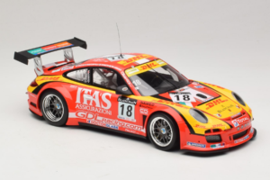 Porsche 911 997 GT3 R #8 De Lorenzi Racing De Lorenzi 24 Hours of Spa 2011 Minichamps 1:18 151118918 Diecast - image 4 of 6