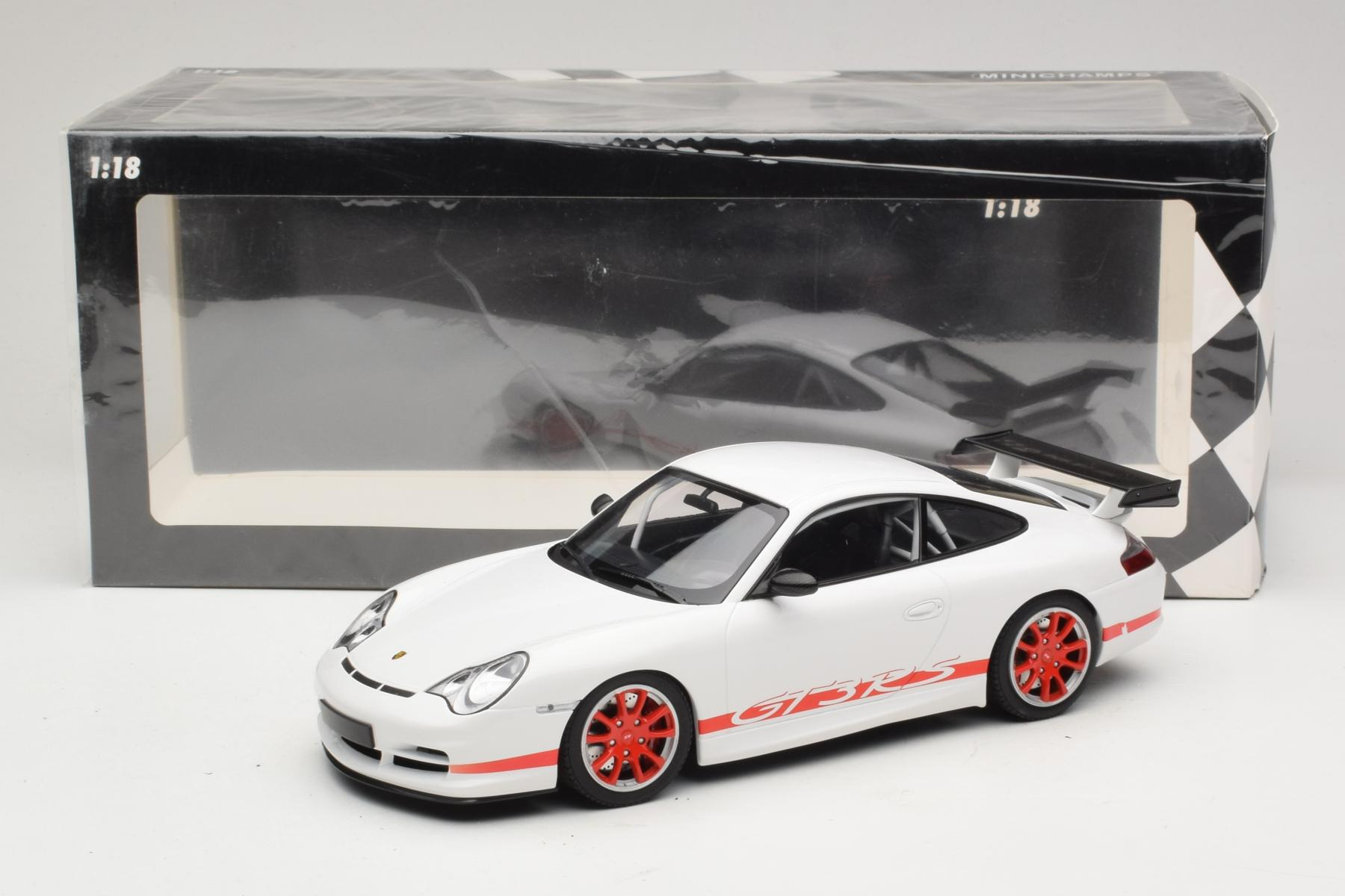 Porsche 911 996 GT3 RS White Red Stripe Minichamps 1:18