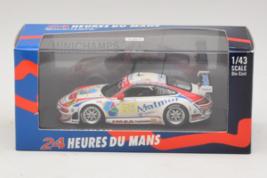 Porsche 911 997 GT3 RSR #76 R. Narac / P. Long / P. Pilet 24 Hours of Le Mans 2009 Minichamps 1:43 400096976 Diecast - image 3 of 3