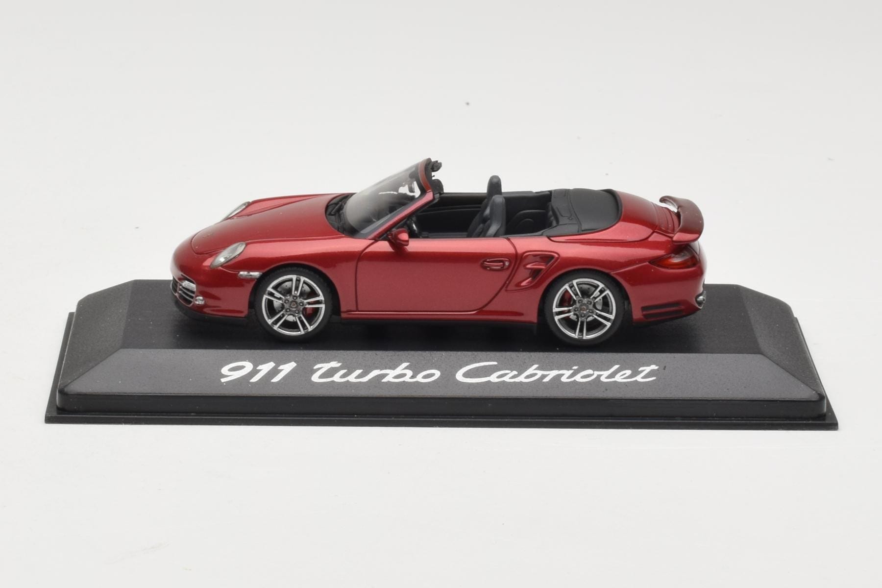 Minichamps Porsche 911 997 Turbo Cabriolet 1:43