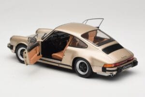 Porsche 911 Carrera 3.2 Bronze Solido 1:18 S1802602 Diecast - image 5 of 8