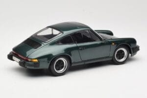 Porsche 911 Carrera Green Metallic Minichamps 1:18 100063022 Diecast - image 3 of 8