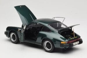 Porsche 911 Carrera Green Metallic Minichamps 1:18 100063022 Diecast - image 5 of 8