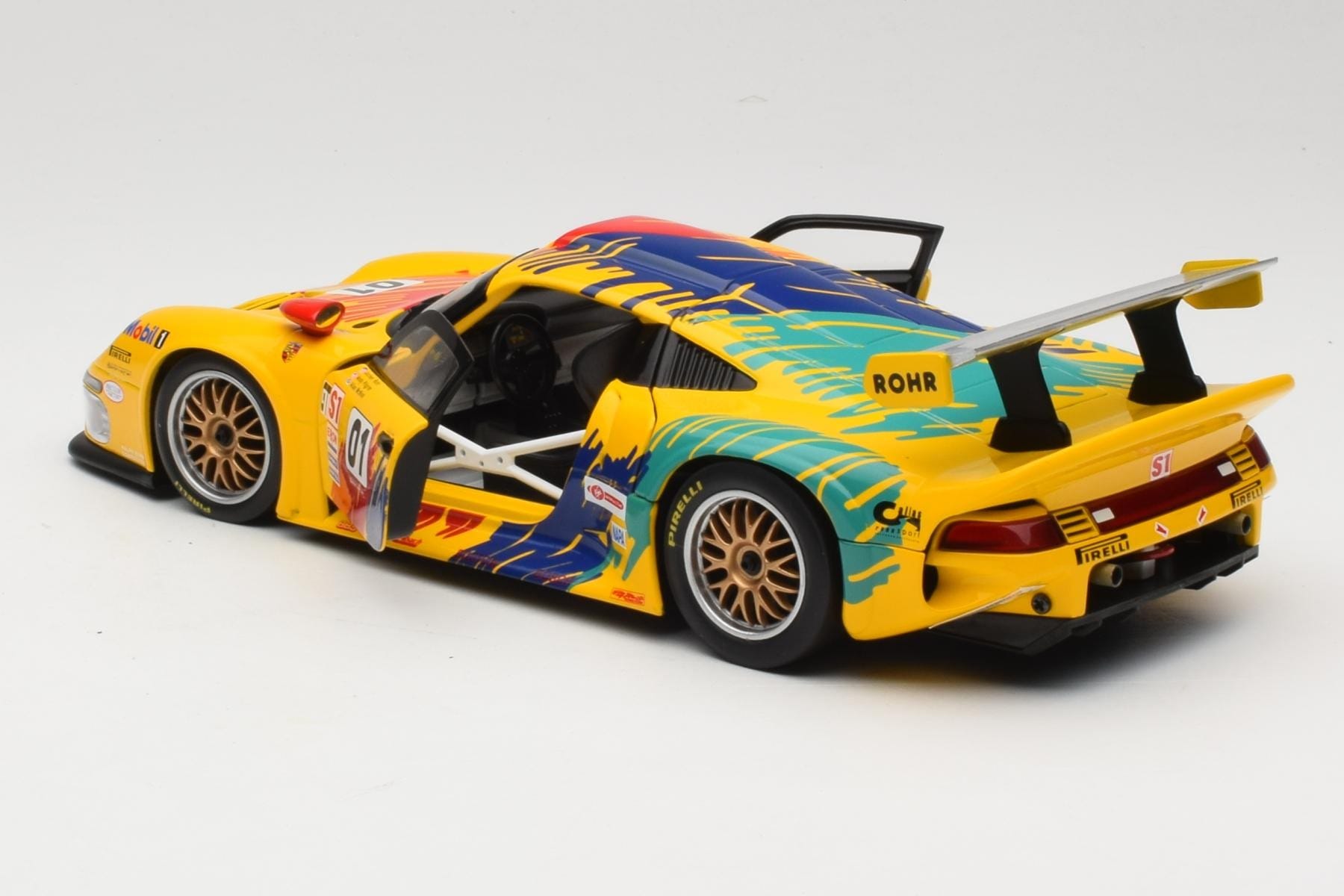 UT Models Porsche 911 GT1 #1 1997 1:18 Diecast