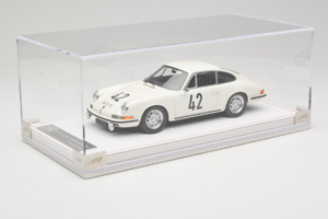 Porsche 911 S #42 R. Buchet / H. Linge Auguste Veuillet 24 Hours of Le Mans Class Winner 1967 IVY Merit 1:18 REMC006 Resin - image 2 of 6