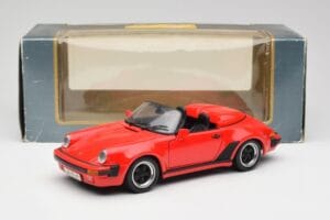 Porsche 911 964 Speedster Red Maisto 1:18 3000473 Diecast - image 8 of 8