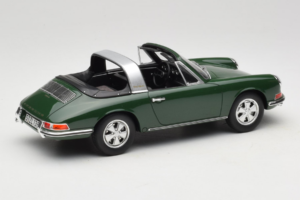 Porsche 911 F-Series Targa Green GT Spirit 1:18 GT001CS Resin - image 2 of 6