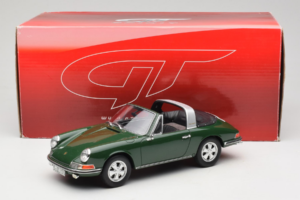 Porsche 911 F-Series Targa Green GT Spirit 1:18 GT001CS Resin - image 6 of 6