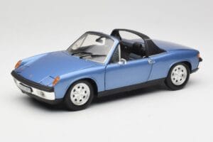 Porsche 914 Blue Revell 1:18 08975 Diecast