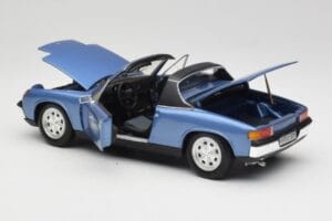 Porsche 914 Blue Revell 1:18 08975 Diecast - image 5 of 8
