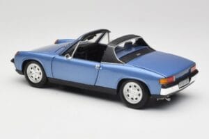 Porsche 914 Blue Revell 1:18 08975 Diecast - image 7 of 8