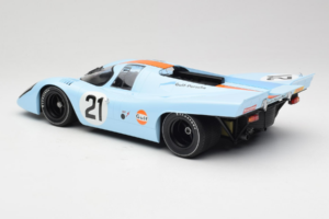 Porsche 917K Gulf #21 P. Rodriguez / L. Kinnunen J.W. Automotive Engineering 24 Hours of Le Mans 1970 Minichamps 1:12 1237066 - image 5 of 6
