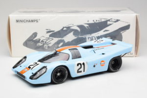 Porsche 917K Gulf #21 P. Rodriguez / L. Kinnunen J.W. Automotive Engineering 24 Hours of Le Mans 1970 Minichamps 1:12 1237066 - image 6 of 6