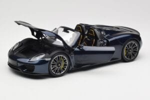 Porsche 918 Spyder Blue Metallic Minichamps 1:18 113062434 Diecast - image 2 of 8
