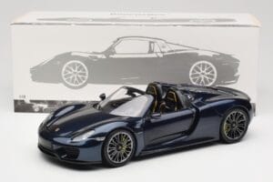 Porsche 918 Spyder Blue Metallic Minichamps 1:18 113062434 Diecast - image 8 of 8